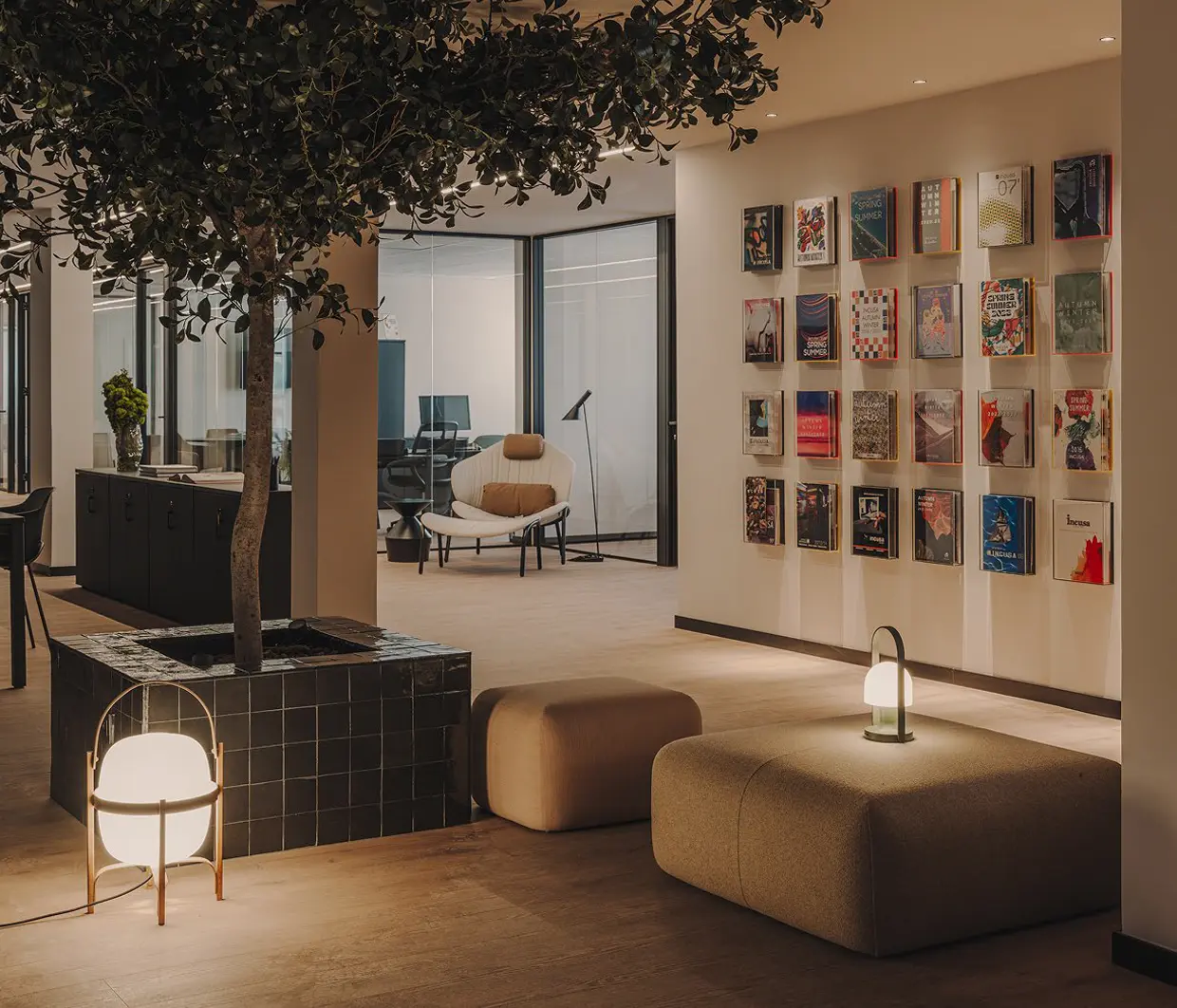 Sala de exhibición de productos Incusa